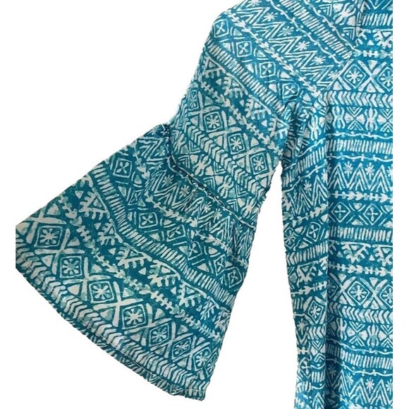 Karissa and Me Flare Sleeve Top Womens Small Teal Blue Aztec Print NEW - Picture 3 of 11